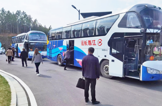 景德鎮(zhèn)長(zhǎng)運(yùn):圓滿(mǎn)完成浮梁縣人大、政協(xié)會(huì)議指定運(yùn)輸任務(wù)