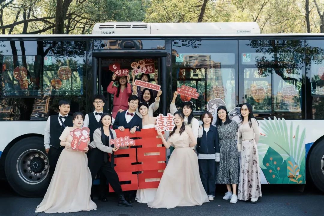 創(chuàng)新經(jīng)營 || 新余公交：婚車定制 低碳、節(jié)儉、有新意！
