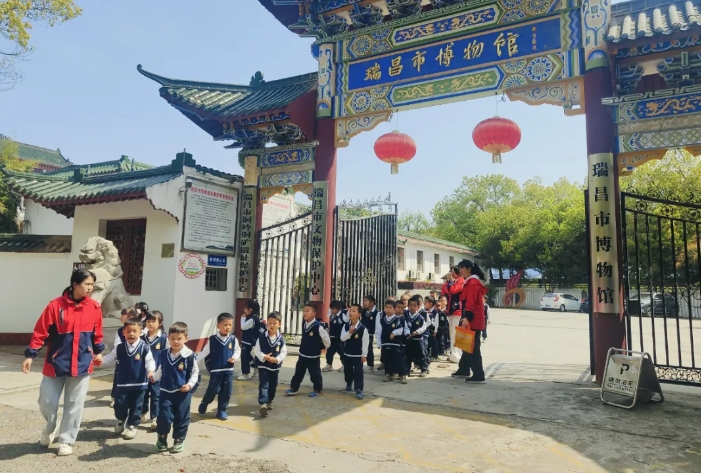 九江長(zhǎng)運(yùn)：助力國(guó)賓府幼兒博物館研學(xué)之旅